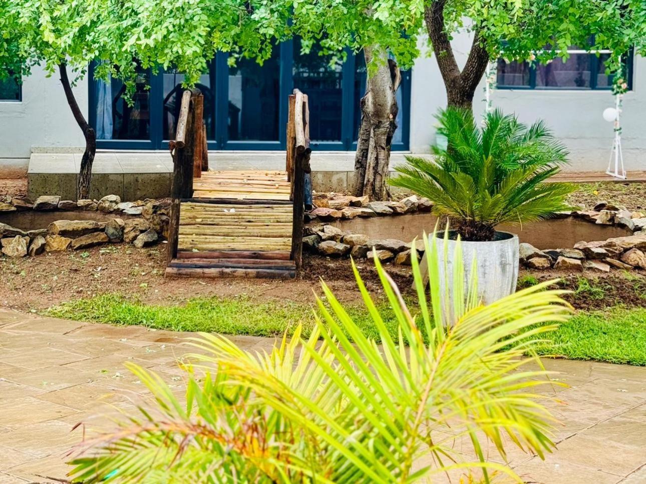 Monet Guesthouse Marble Hall Εξωτερικό φωτογραφία