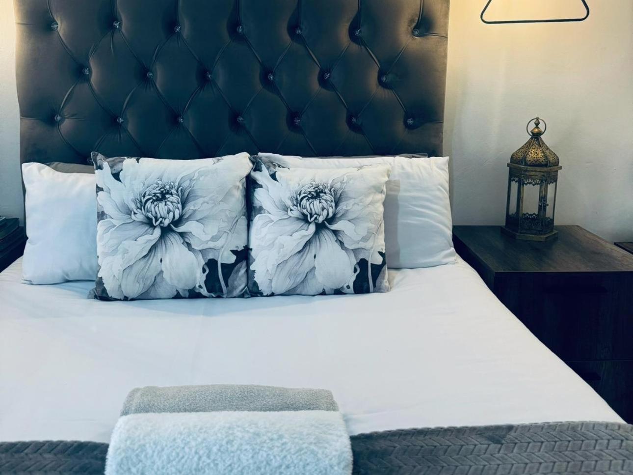 Monet Guesthouse Marble Hall Δωμάτιο φωτογραφία